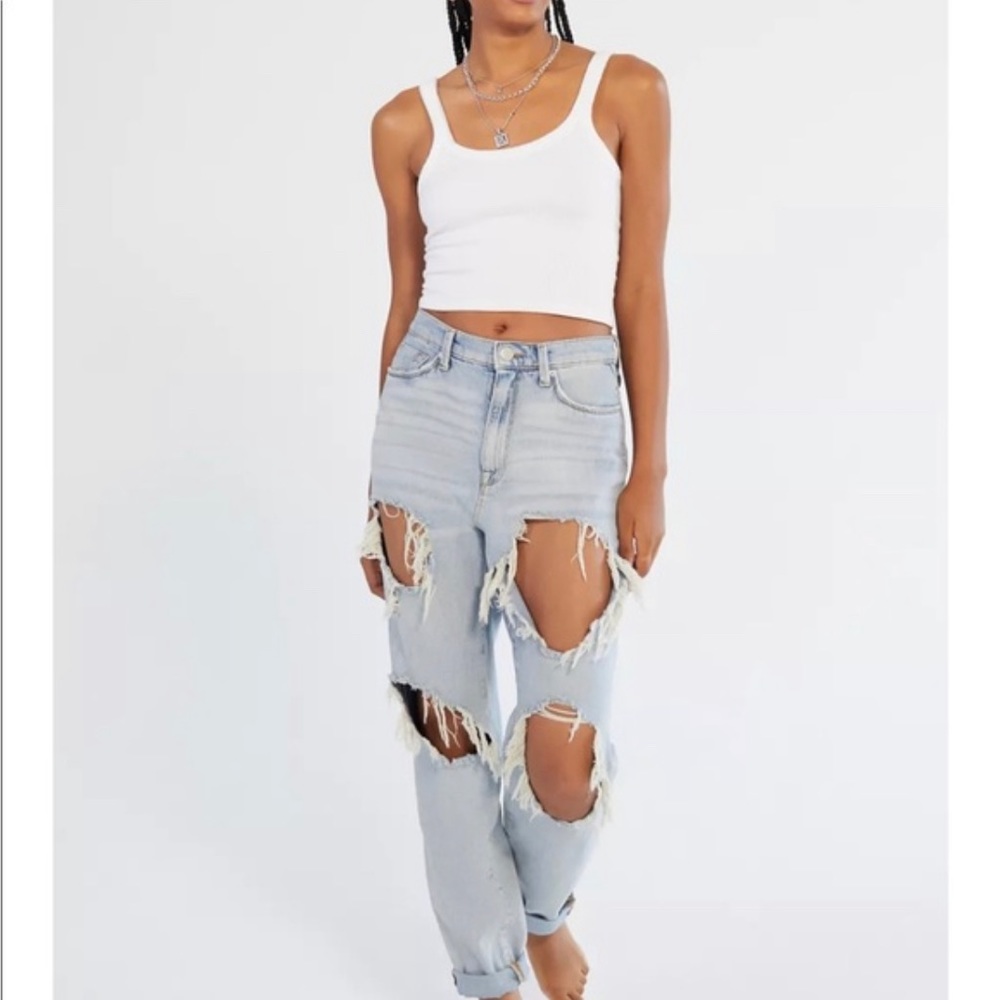 BDG distressed high rise jeans